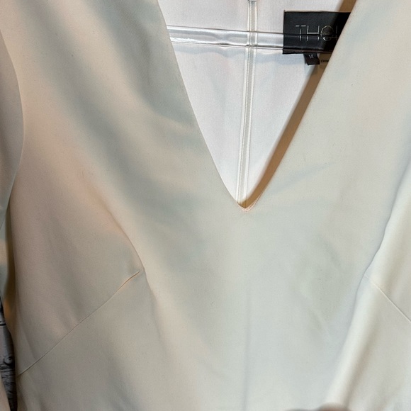 Theia V-neck Floral Skirt Gown - Picture 2 of 6